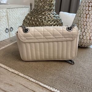 Gucci handbag. Marmont. Hardly used.